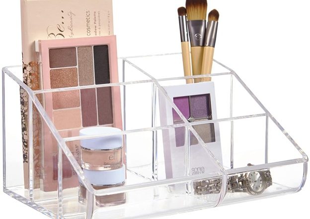 4 Things to Always Keep in Stock in Your Vanity