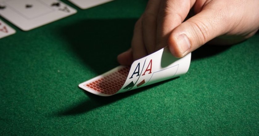 How to win at online poker