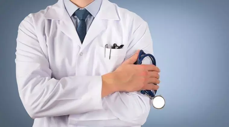 Where do you find registered online doctors?